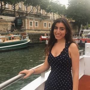 Meet your Posher, Joelle